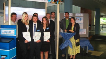 591-SiegerteamStand-Jury-CL.jpg